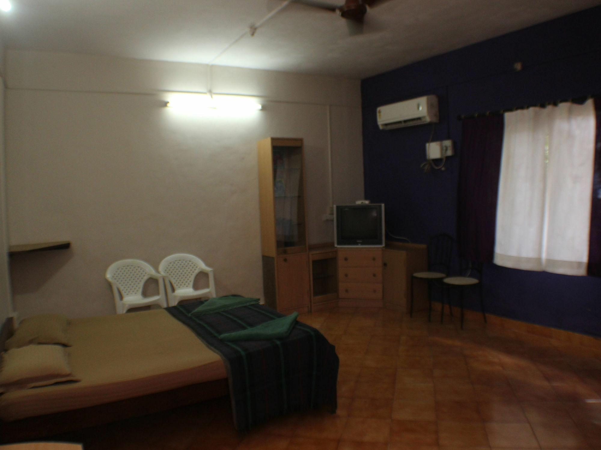 Oyo Stayout Hotel